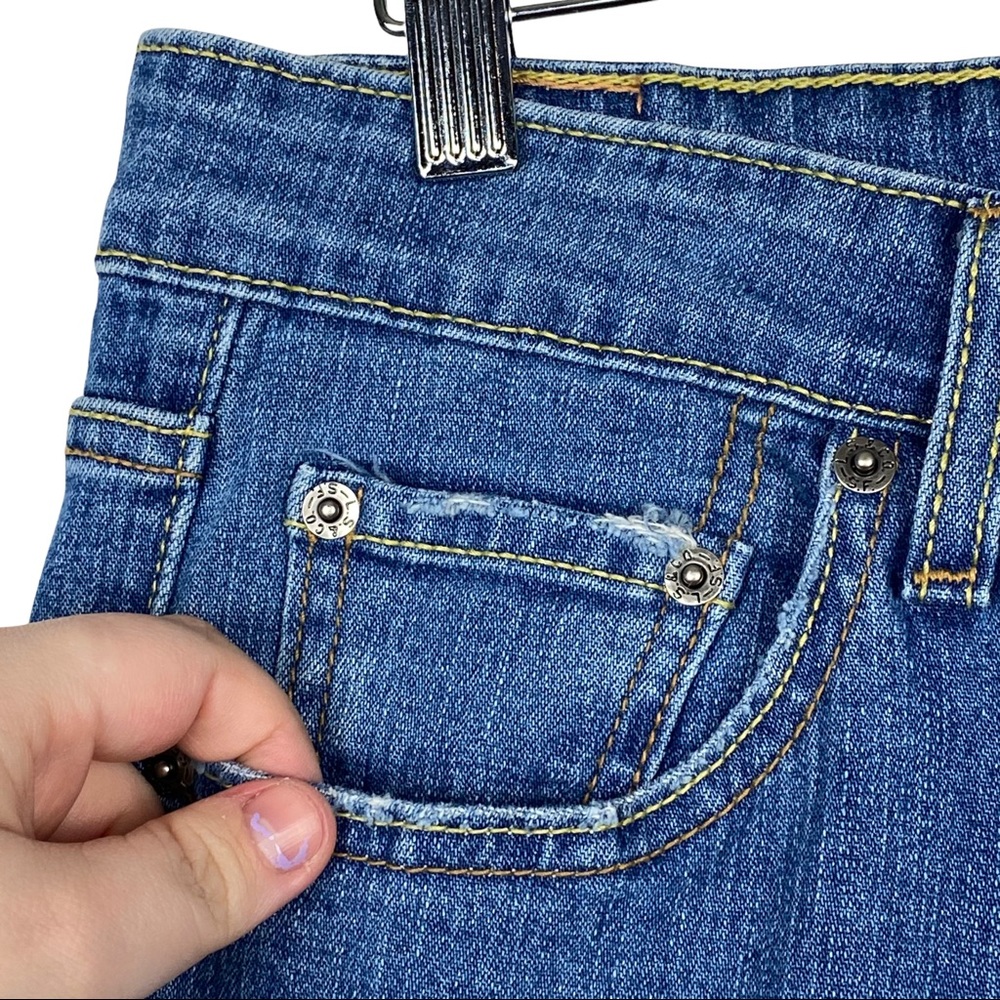 Levi’s Y2K Vintage 519 Low Rise Flare Leg Hipster Medium Wash Denim Jeans 16 - Picture 6 of 14